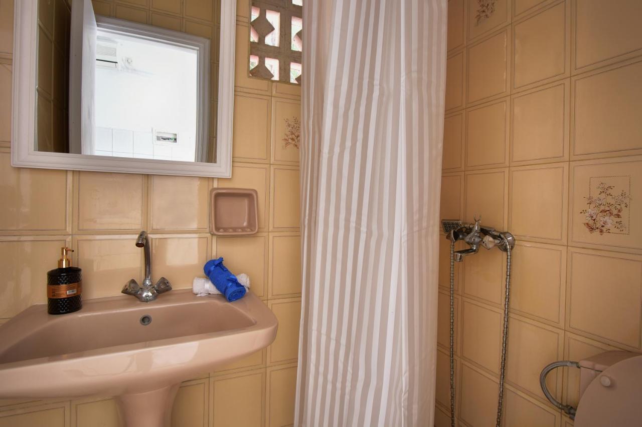 Merlyn Rooms Into The Nature, 100M From The Beach Dafnila Exterior foto